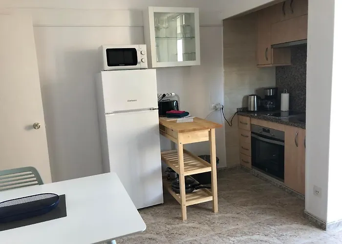 Apartamento Torre II Las Palmeras mit seitlichem Meerblick und Pool in Fuengirola