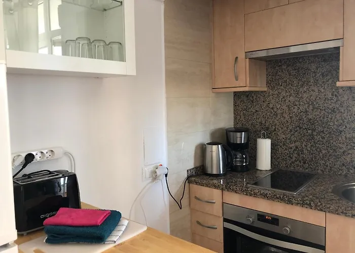Apartamento Torre II Las Palmeras mit seitlichem Meerblick und Pool in Fuengirola
